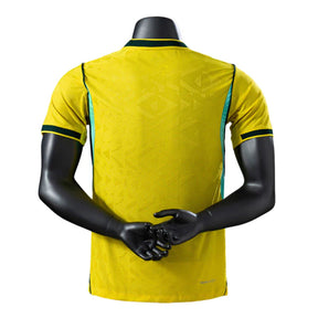 Camisa Brasil 2026 amarela masculina detalhe gola e escudo bordado