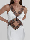 Vestido Longo em Cetim com Recortes e Renda Floral Libra - Ziora